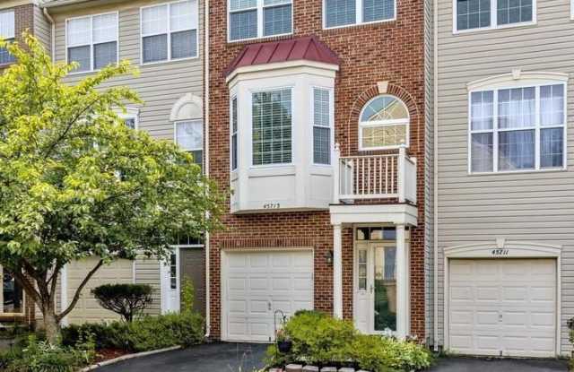 45713 PADDINGTON STATION Terrace photos photos