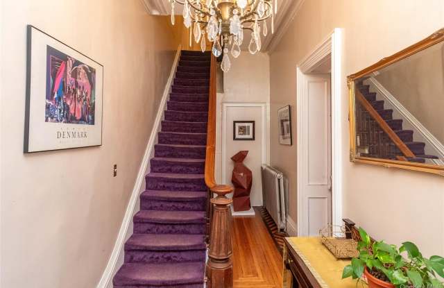 266 Grand Street Gallery 2