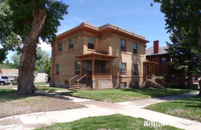 219-221 West Colorado Avenue - 2 photos photos