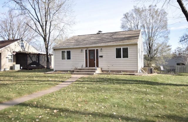 271 3rd Street South - 271 3rd Street South, Bayport, MN 55003