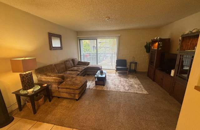 Furnished 2 Bedroom Condo with Community Pool Close to the UofA! (Speedway/Euclid) photos photos Furnished 2 Bedroom Condo with Community Pool Close to the UofA! (Speedway/Euclid) photos photos