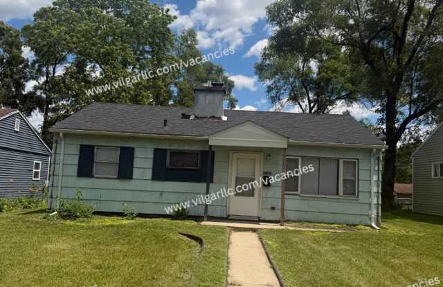 Very spacious 3 Bedroom, 1 Bathroom home photos photos Very spacious 3 Bedroom, 1 Bathroom home photos photos