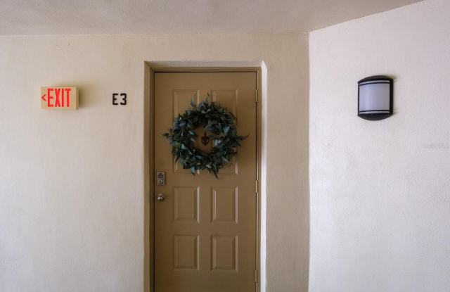 1398 SHADY PINE WAY Gallery 3