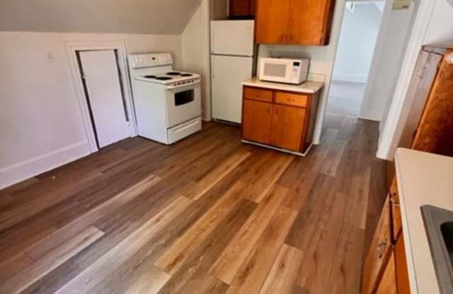 1024 Hayes Avenue - 2 photos photos 1024 Hayes Avenue - 2 photos photos