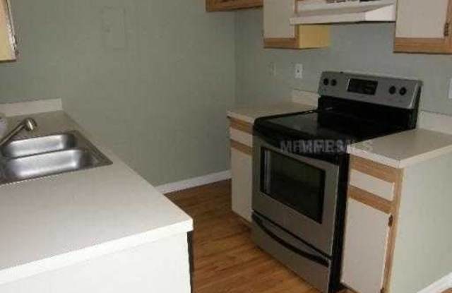 2565 Grassy Point Drive #101 Gallery 4