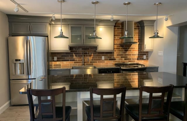 18 E COURT ST - 18 East Court Street, Doylestown, PA 18901