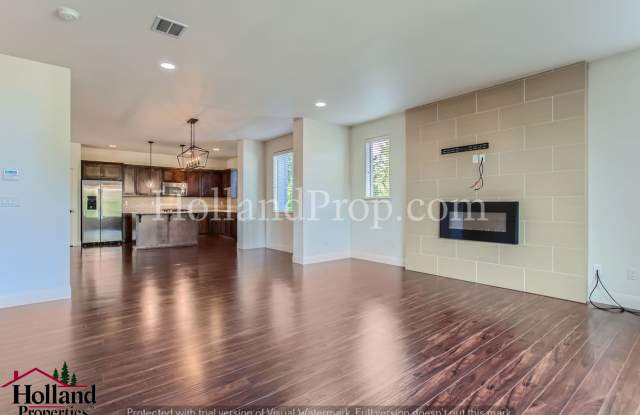 Amazing 4 bedroom Home in Beaverton Gallery 4