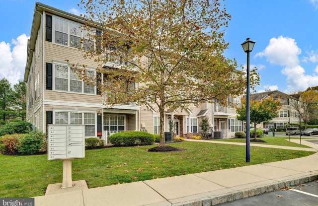 60 KYLE WAY Gallery 2