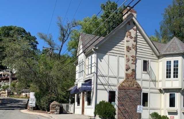29 W Shore Trl - 29 West Shore Trail, Lake Mohawk, NJ 07871