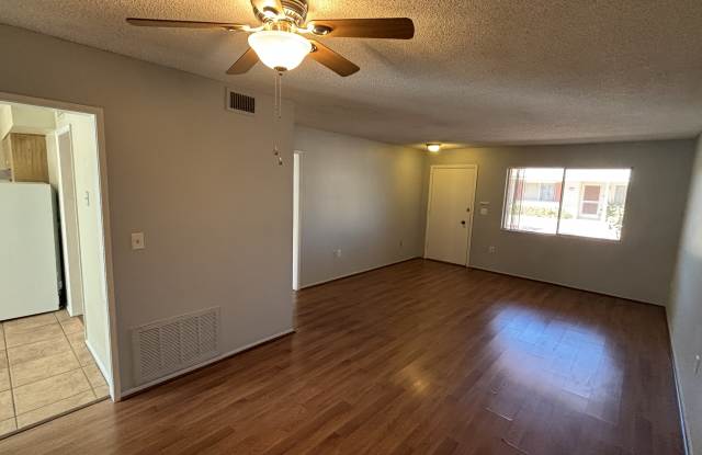 10537 W Coggins DR Gallery 4