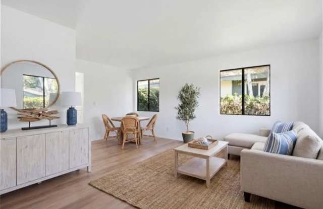 Nice Two Bedroom Condo Gallery 3