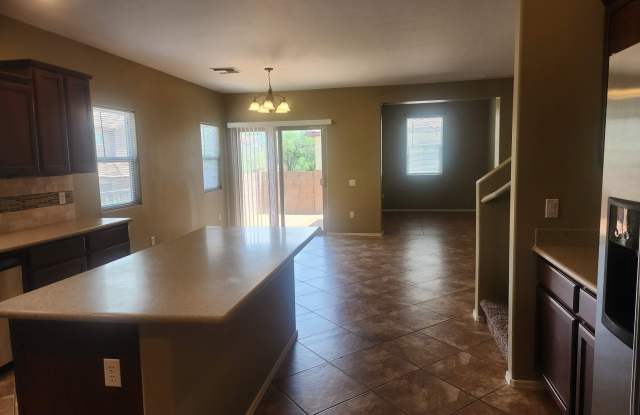 10615 East Native Rose Trail Gallery 3