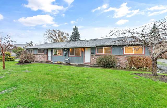 2425 Spruce Street photos photos