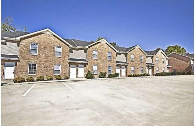 2 Bedroom 1.5 Bathroom Townhome Gallery 3
