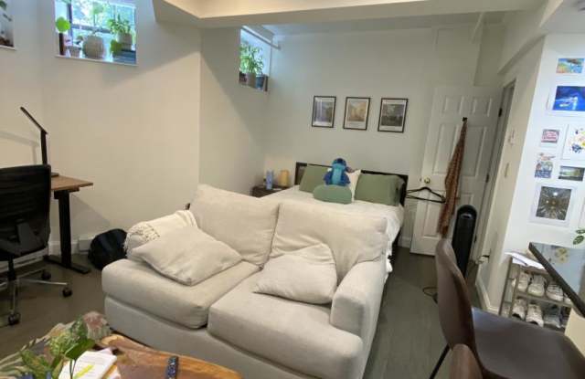 107 Queensberry St. Gallery 1