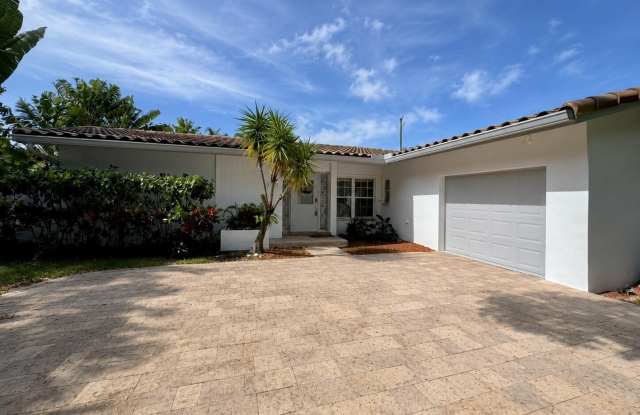 3230 Aqua Vista Drive Gallery 2