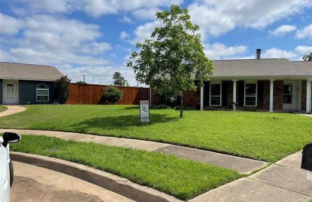1101 San Antonio Court - 1101 San Antonio Court, Plano, TX 75023