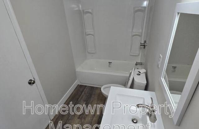 428 W Main St photos photos 428 W Main St photos photos