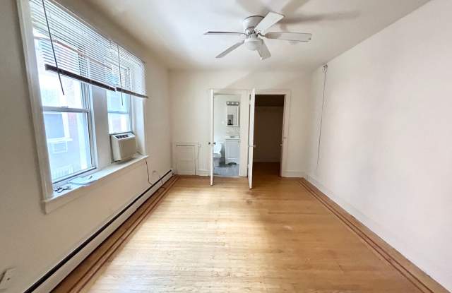 Spacious Washington Square Apartment photos photos