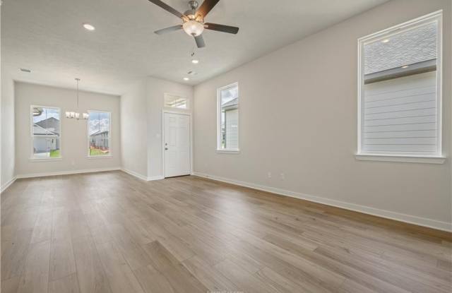 10618 Burgundy Berry Way Gallery 4