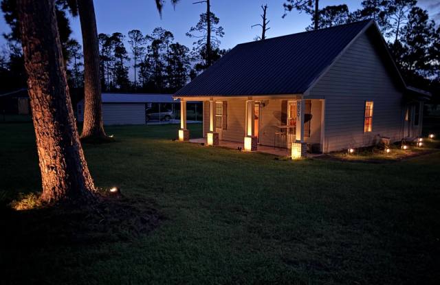 Charming Cottage with Fishing Pond Gallery 3