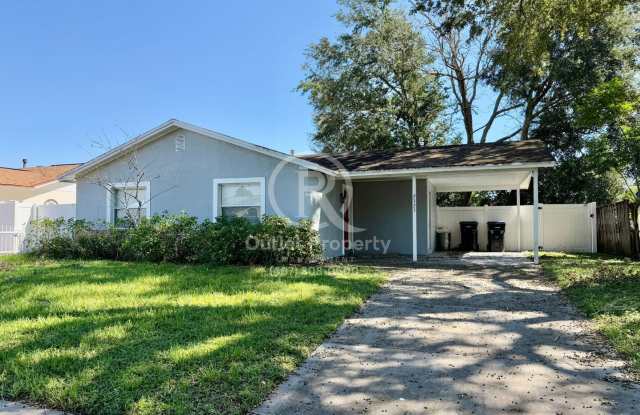 Fantastic 3 Bedroom 1 Bathroom Home in Orlando***Available Now*** - 2325 Douglas Thomas Court, Orange County, FL 32807