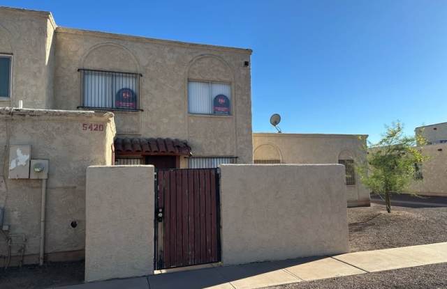 5420 W Belleview St photos photos