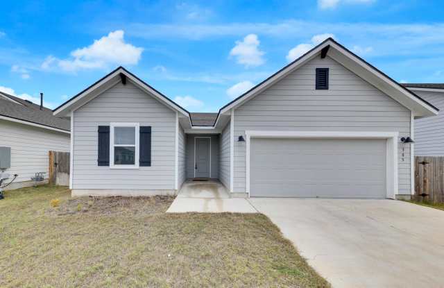 305 Cold Spring Loop - 305 Cold Spring Loop, Bastrop, TX 78602