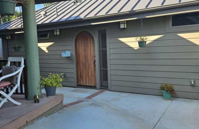 1 Bedroom Cottage in Encinitas Gallery 1