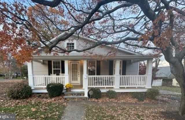 442 RIVERDALE Road Gallery 1