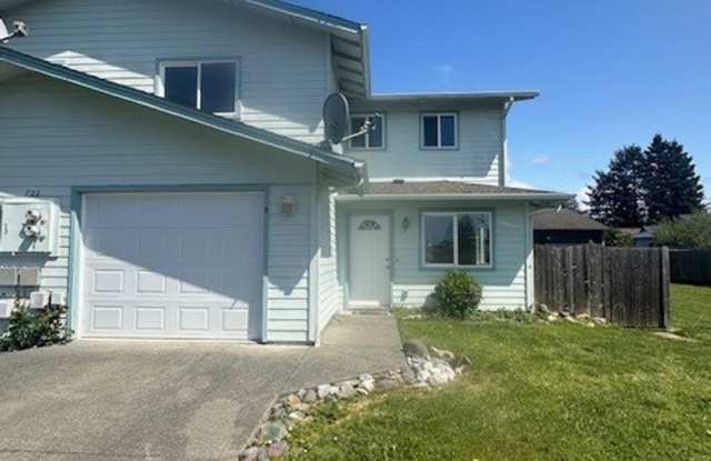 722 Pioneer Unit B photos photos