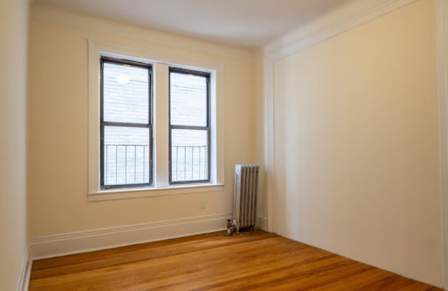 225 W End Avenue - 225 West End Avenue, New York City, NY 10023