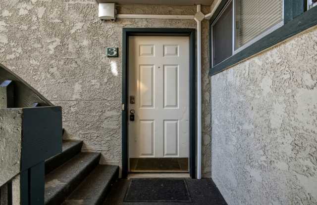Awesome 3 Bed 2 Bath Condo Unit in Murray!!! Gallery 3