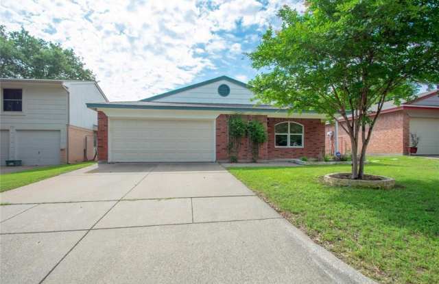 709 Nightingale Circle - 709 Nightingale Circle, Mansfield, TX 76063