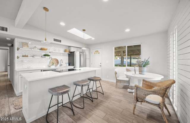 7802 E Kimsey Lane Gallery 2