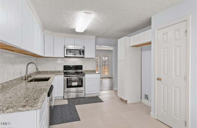 3806 Polonia Court Gallery 4