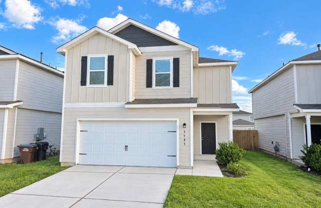 Spacious 3-Bedroom Home in Morningside Trails with Oversized Primary Suite! Gallery 1