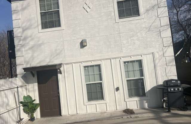 1750 W CRAIG PL photos photos