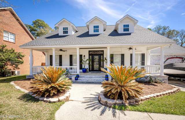 4037 Dunsinane Street - 4037 Dunsinane Avenue, Ocean Springs, MS 39564 4037 Dunsinane Street - 4037 Dunsinane Avenue, Ocean Springs, MS 39564
