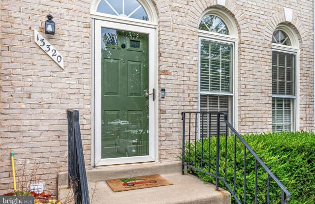 13320 FOXHOLE DRIVE - 13320 Foxhole Drive, Chantilly, VA 22033