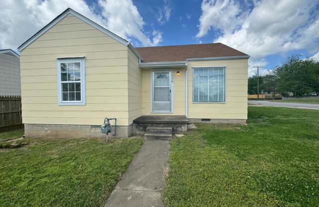 2 bedroom 1 bathroom home Ready for move in now! photos photos