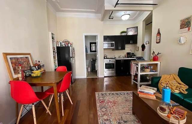 67 W 71st Street Gallery 1