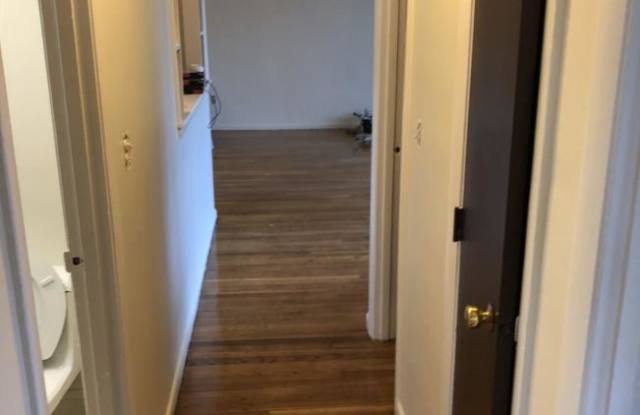 202 Central Gallery 3