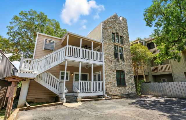 FABULOUS walkable/bikeable 3BR with parking in Hyde Park photos photos FABULOUS walkable/bikeable 3BR with parking in Hyde Park photos photos