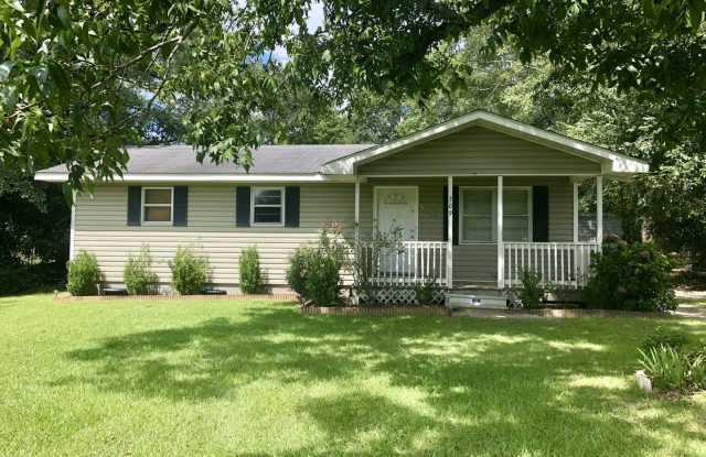 3 BR 2 bath home on Smart Rd in Troy photos photos
