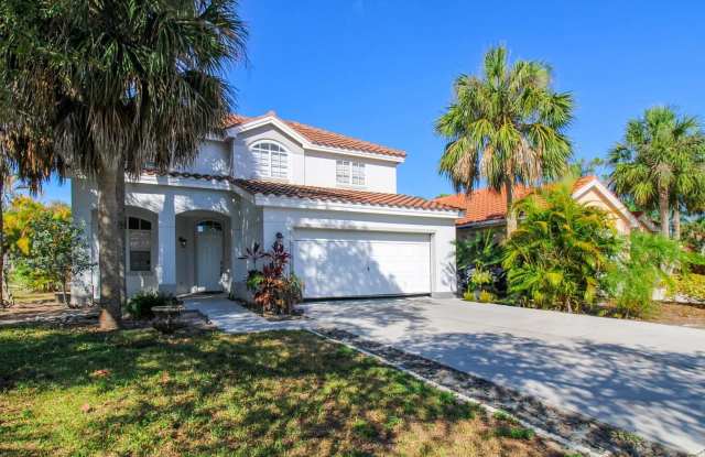 4-Bedroom Lakefront Annual Rental With Private Pool & Pet-Friendly! Gallery 3