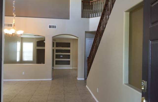 6513 W Yellow Bird Lane Gallery 4