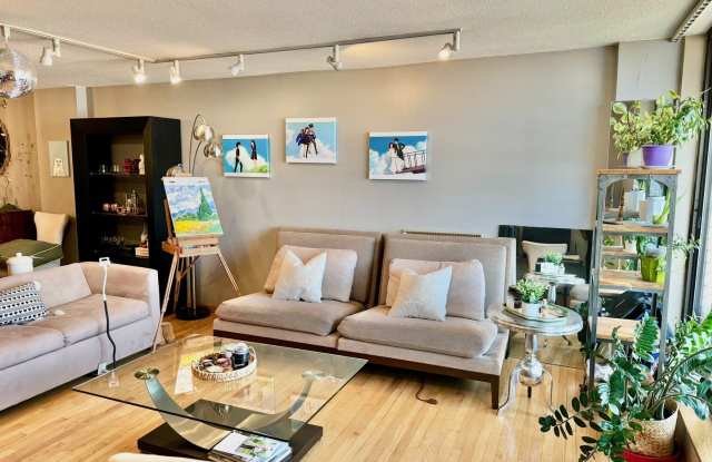 501 W 24th Place Gallery 3