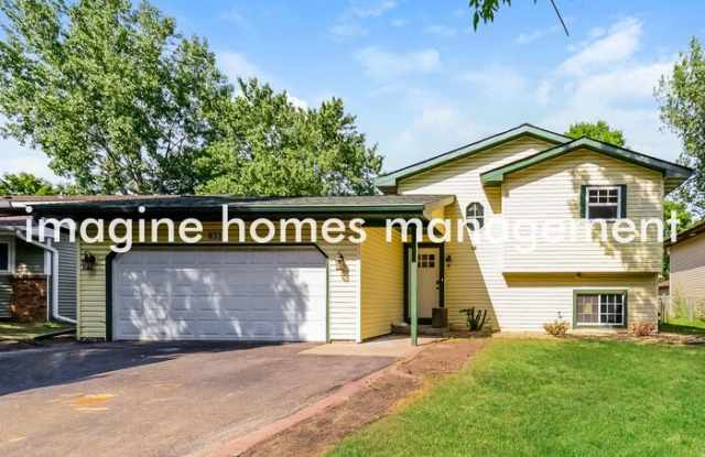 833 104th Avenue Northwest photos photos