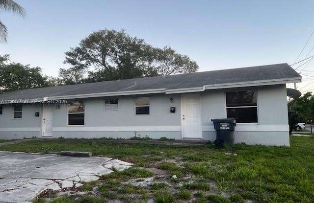 2746 Johnson St photos photos
